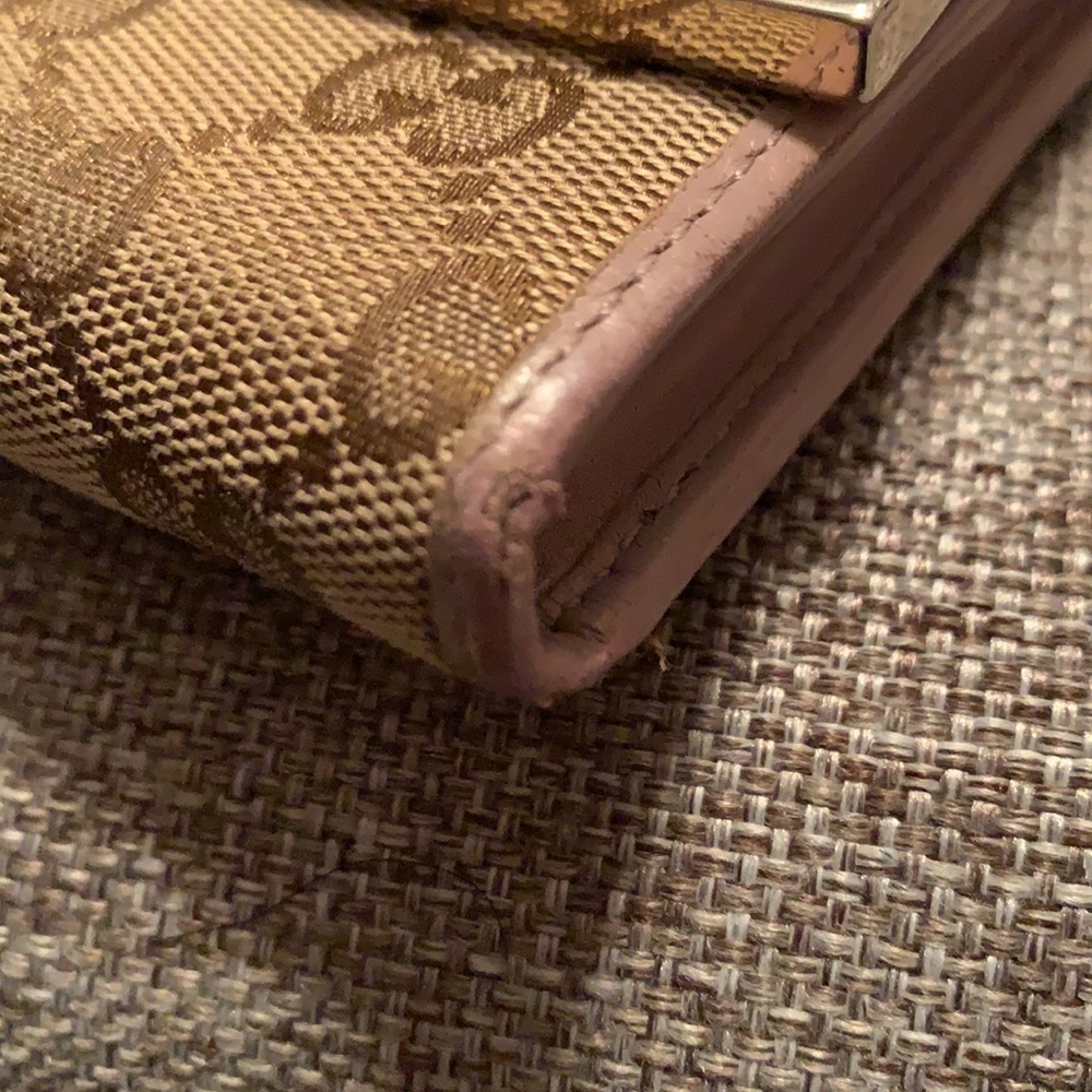 Gucci - Picture 3 of 7